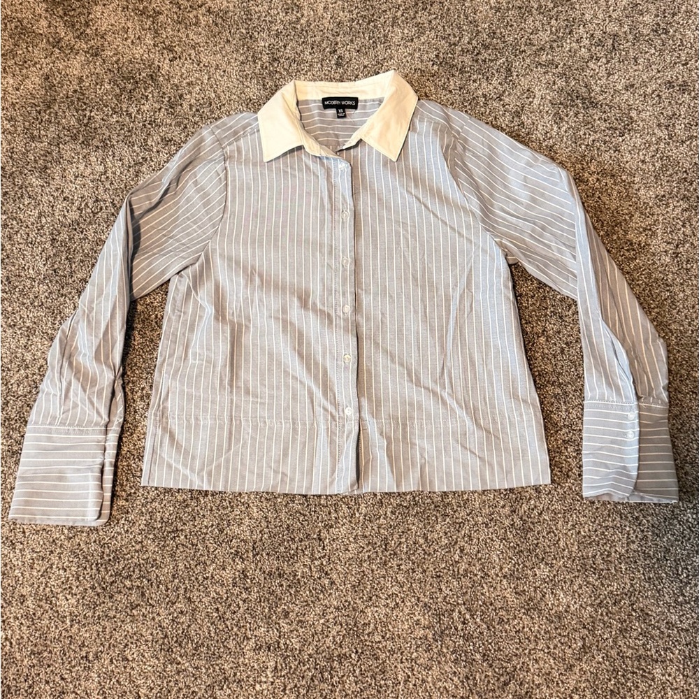 NWOT - Cropped Blue and White Striped Button-Up Shirt